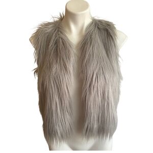Elie Tahari Lilian Grey Faux Fur vest - size small
